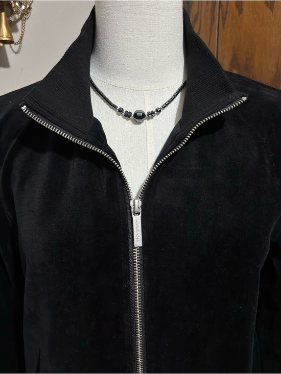 Black Sporty Velour Velvet  Zip-Up Jacket Size Medium Athletic Designer Top - Picture 2 of 8